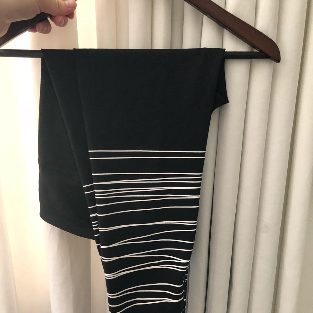 NWOT Old Navy Active Running Tights